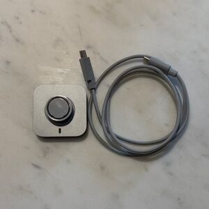 Oura Silver Ring & Charger with Gray Cable - Silver